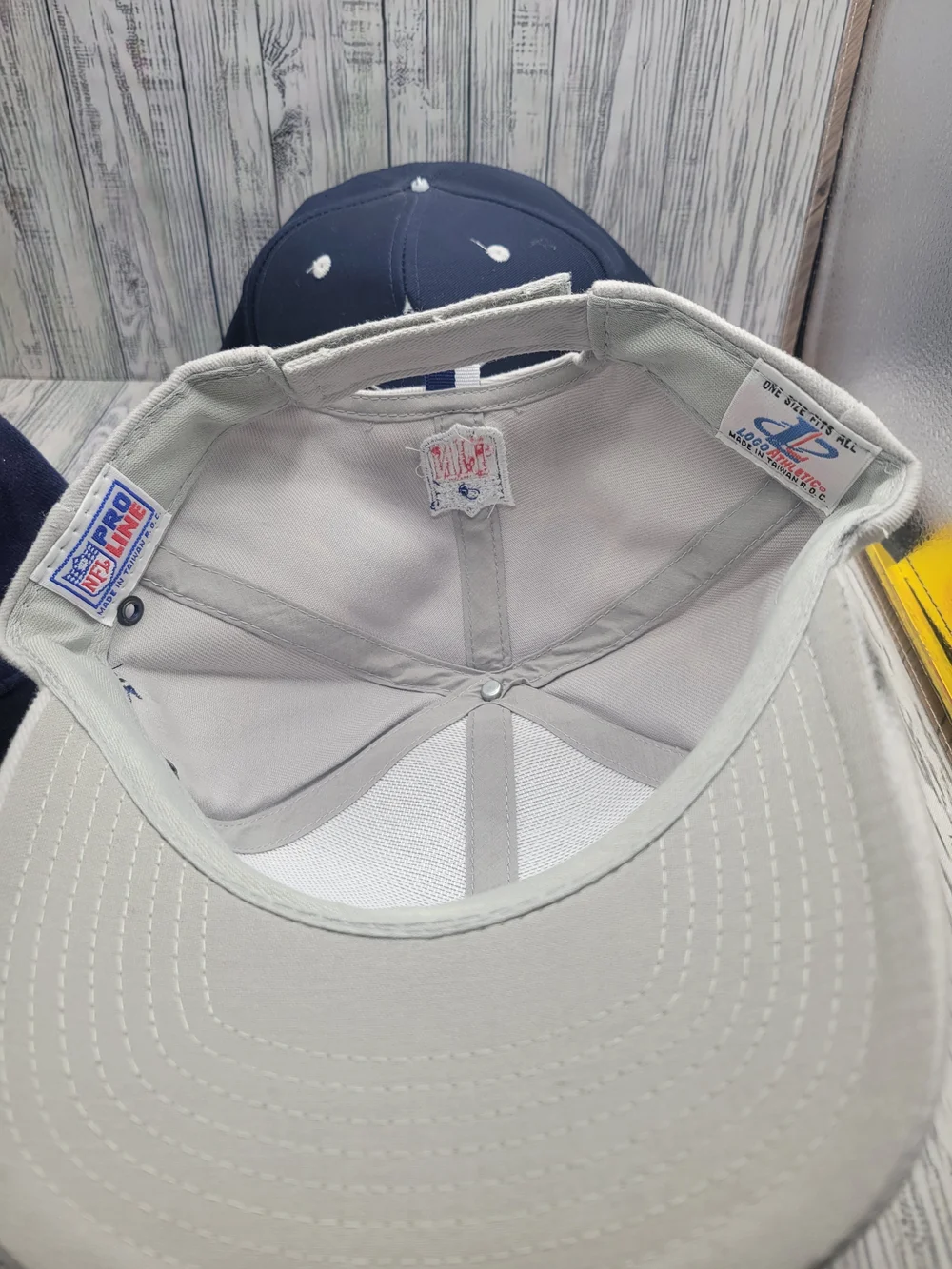 Dallas Cowboys - Lot Of Three Hats